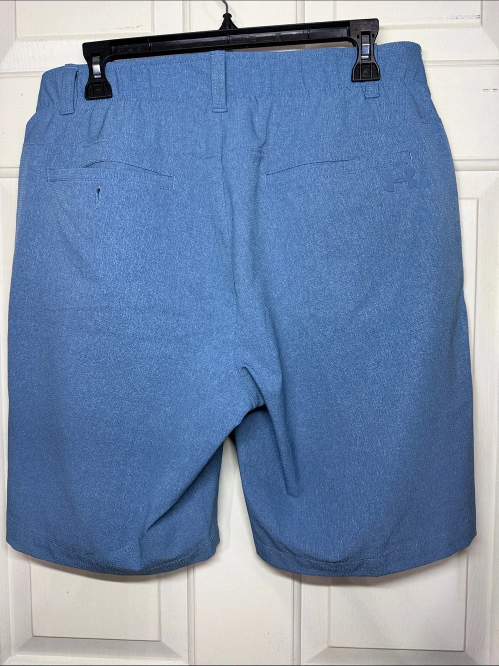 Under Armour Men’s Light Blue Flat-Front Performance Shorts like new